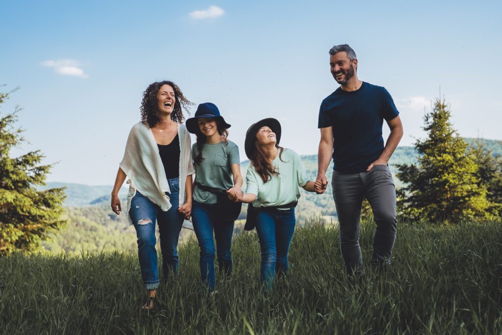 Choisir le bon photographe pour photo de famille dans un environnement naturel