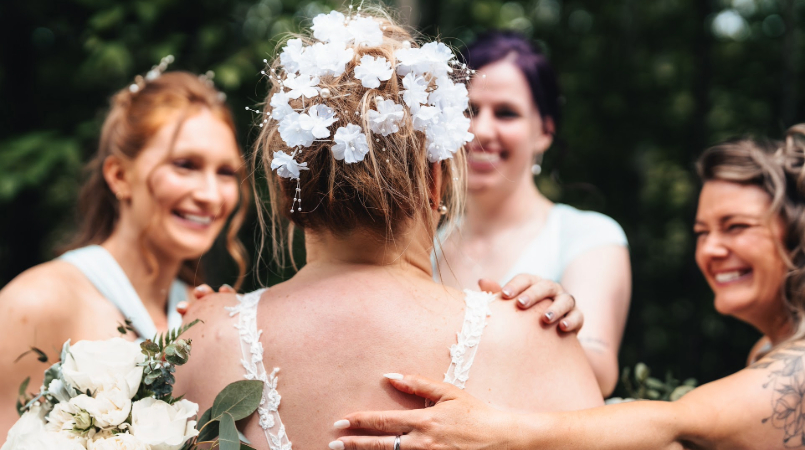 Photos de mariage avec les demoiselles d'honneur