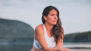 Séance photo après yoga en mer